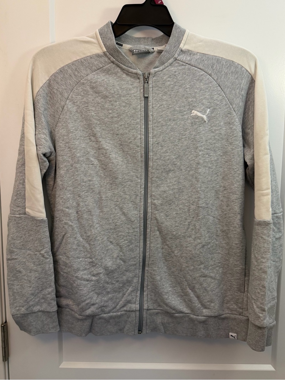 Puma Light Gray Full-Zip Sweatshirt with Cream Panels size XL